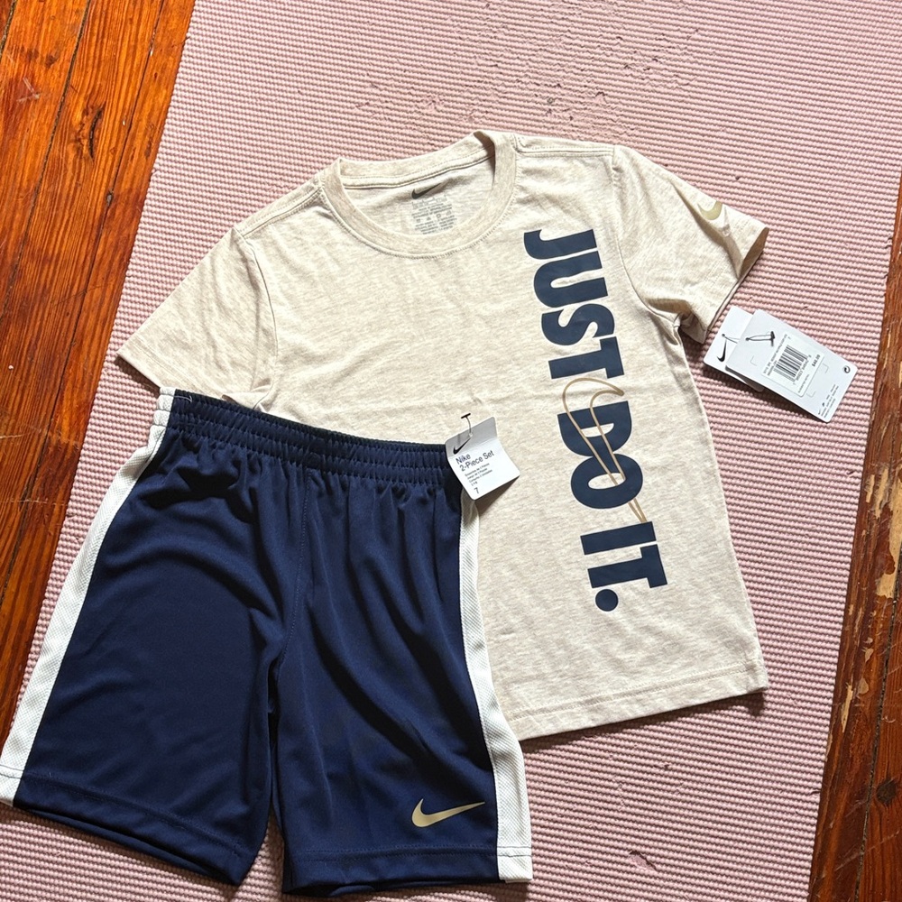 Nike Beige and Navy Just Do It Set